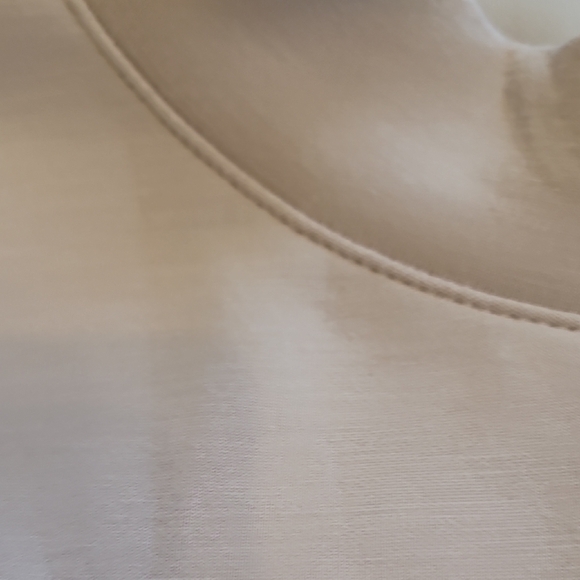 Boutique Brand Women's Soft Beige Jersey Top - Picture 3 of 4